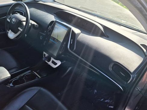 Used 2018 Toyota Prius Prime Premium w/ Carpet Mat Package FWD image 6