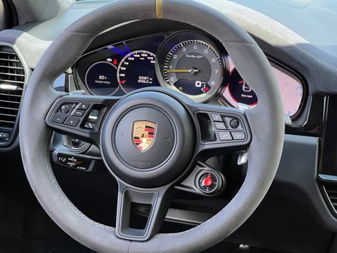 Used 2022 Porsche Cayenne Turbo GT AWD/4WD image 27