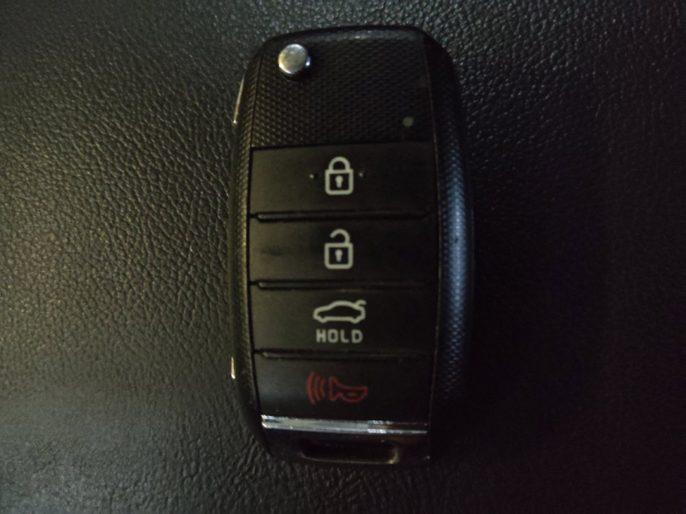 Used 2020 Kia Optima LX FWD image 32