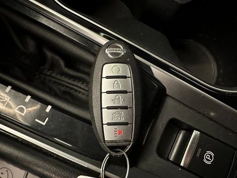 Used 2020 Nissan Altima 2.5 Platinum image 17