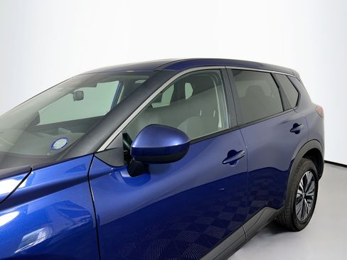 Used 2023 Nissan Rogue SV AWD/4WD image 12