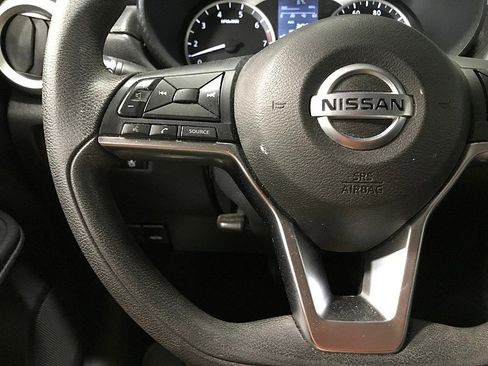 Used 2020 Nissan Versa S FWD image 23