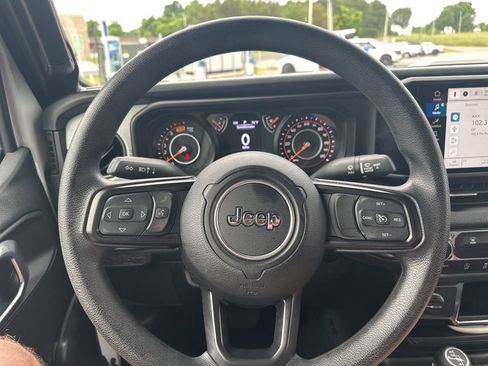 Used 2024 Jeep Wrangler Sport AWD/4WD image 13
