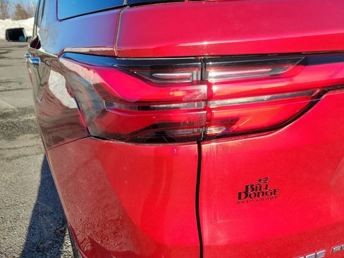 Certified 2023 Chevrolet Traverse Premier w/ LPO, Floor Liner Package image 11