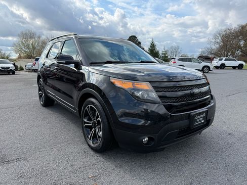 Used 2015 Ford Explorer Sport w/ Equipment Group 401A image 8