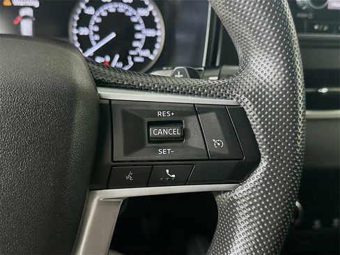 Used 2024 Mitsubishi Outlander ES image 25