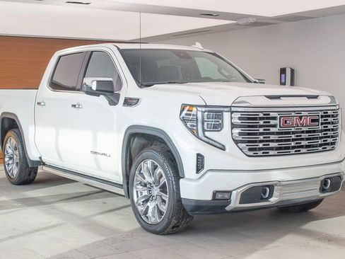 Used 2024 GMC Sierra 1500 Denali w/ Denali Reserve Package image 3