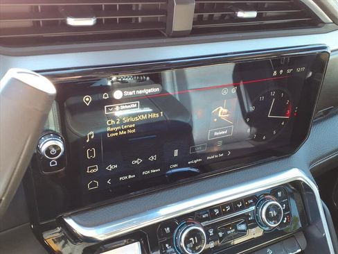 Used 2024 GMC Sierra 2500 Denali w/ Denali Reserve Package image 23