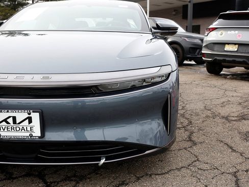 Used 2024 Lucid Air Touring image 15