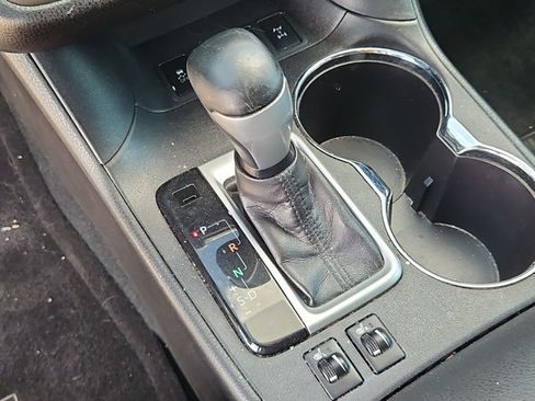 Used 2016 Toyota Highlander XLE AWD/4WD image 16