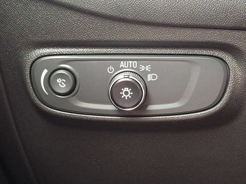 Used 2024 Chevrolet Equinox LS AWD/4WD image 24