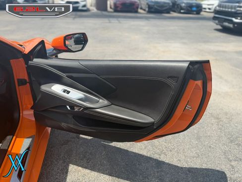 Used 2022 Chevrolet Corvette Stingray Convertible w/ Z51 Performance Package RWD image 17