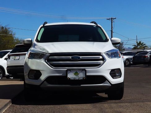 Used 2018 Ford Escape SE image 17