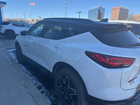 Used 2025 Chevrolet Blazer RS w/ Driver Confidence II Package image 5