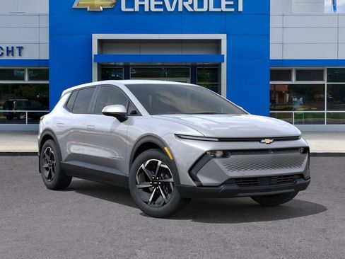 New 2026 Chevrolet Equinox EV LT image 31