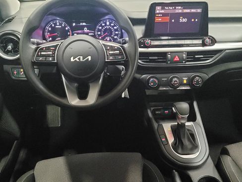 Used 2022 Kia Forte LXS w/ LXS Technology Package FWD image 22