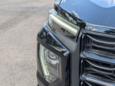 New 2026 GMC Canyon Elevation w/ Convenience Package AWD/4WD image 4