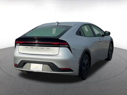 Used 2025 Toyota Prius LE image 15