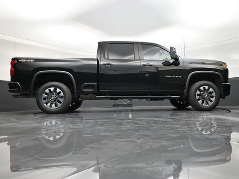 Used 2023 Chevrolet Silverado 2500 Custom w/ Custom Value Package AWD/4WD image 26