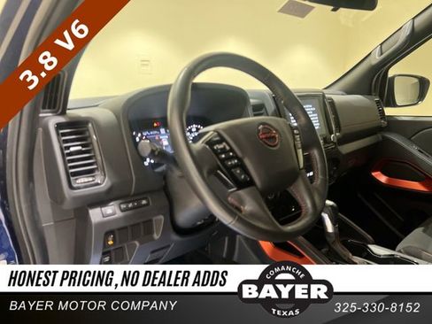 Used 2022 Nissan Frontier Pro-X w/ Technology Package image 9