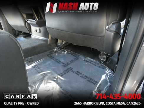 Used 2025 Toyota Tundra Limited AWD/4WD image 47