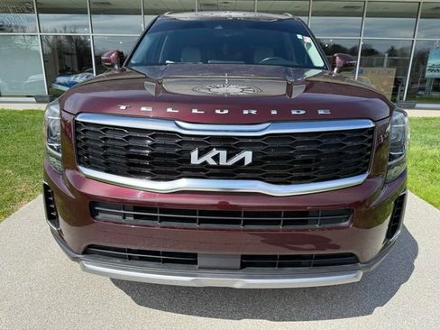 Used 2022 Kia Telluride EX w/ Towing Package image 3