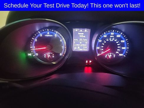 Used 2016 Hyundai Santa Fe SE image 6