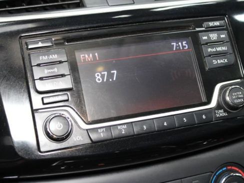 Used 2017 Nissan Sentra SR w/ SR Midnight Edition image 16