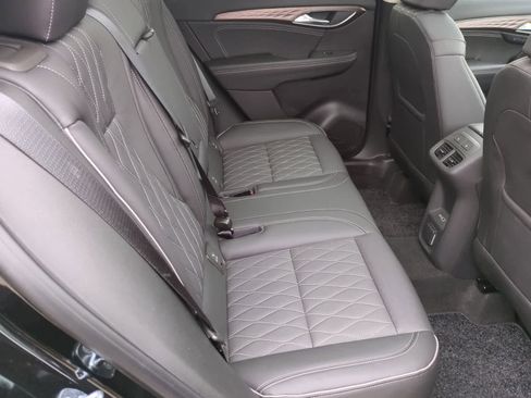 Used 2023 Buick Envision Avenir AWD/4WD image 21