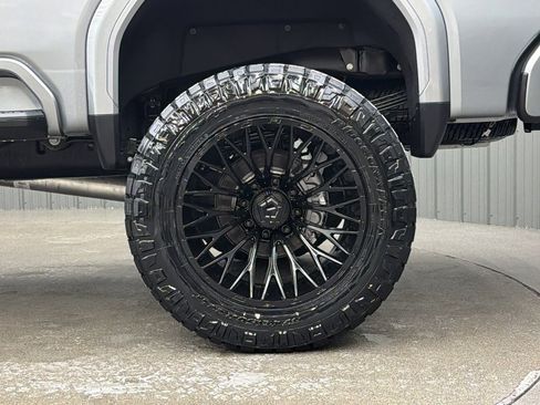 Used 2026 GMC Sierra 2500 AT4 w/ Max Trailering Package image 11