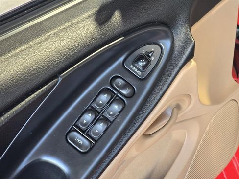 Used 1994 Ford Mustang GT image 9