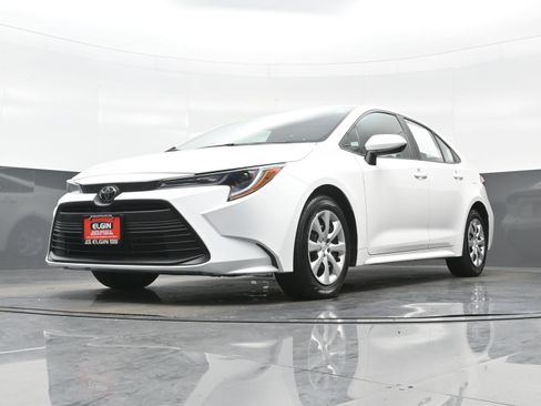 Used 2024 Toyota Corolla LE FWD image 22