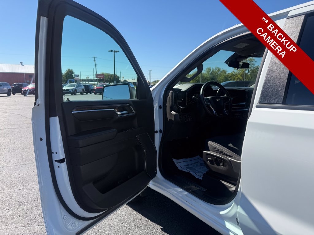 Used 2023 Chevrolet Silverado 1500 LT w/ Safety Package AWD/4WD image 12
