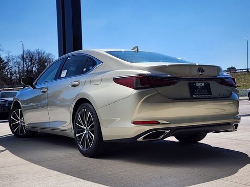 Used 2025 Lexus ES 350 w/ Premium Package FWD image 18