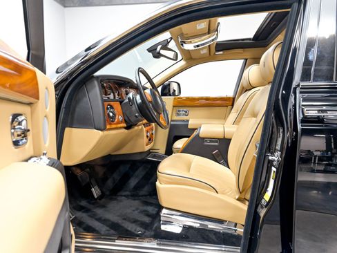 Used 2013 Rolls-Royce Phantom Sedan RWD image 7
