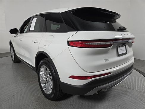 Certified 2024 Lincoln Corsair Premiere w/ Rear Removable Package Tray image 6