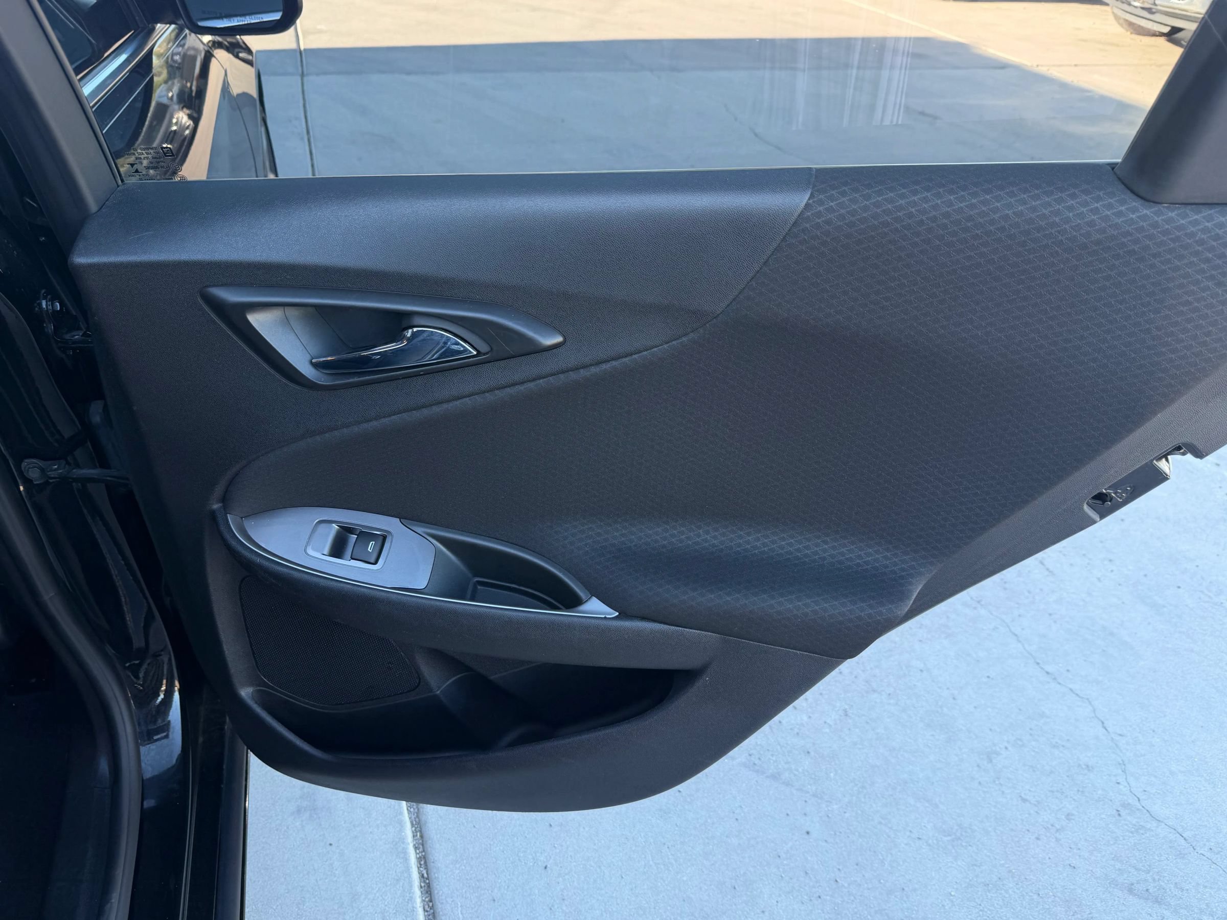 Used 2022 Chevrolet Malibu LT FWD image 14