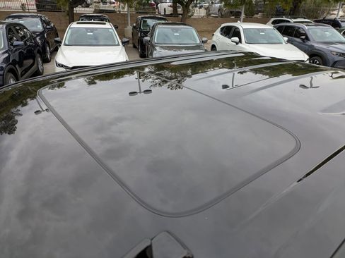 Used 2021 GMC Sierra 1500 Denali w/ Denali Premium Package image 14