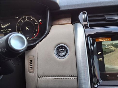 Used 2019 Land Rover Discovery HSE image 31