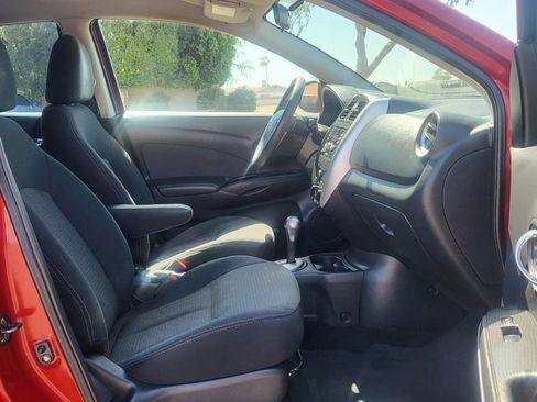 Used 2015 Nissan Versa SV FWD image 17