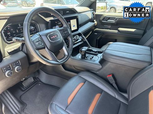 Used 2025 GMC Sierra 1500 AT4 w/ AT4 Premium Package AWD/4WD image 28