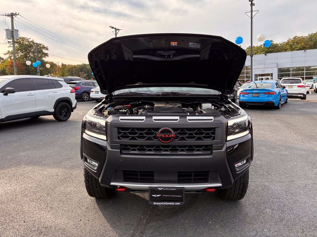 Used 2026 Nissan Frontier PRO-4X AWD/4WD image 10
