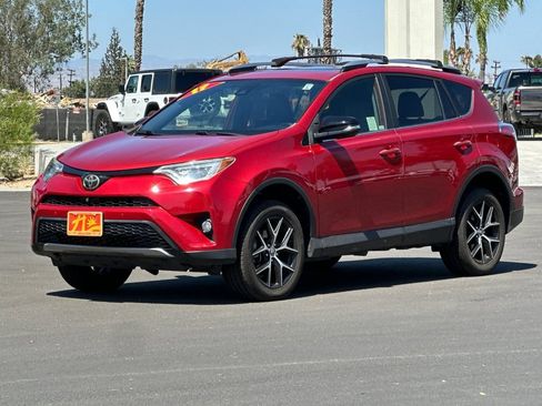Used 2017 Toyota RAV4 SE w/ Advanced Technology Package FWD image 7