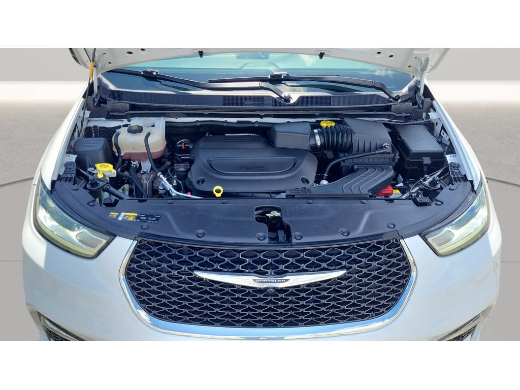 Used 2025 Chrysler Pacifica Select FWD image 25