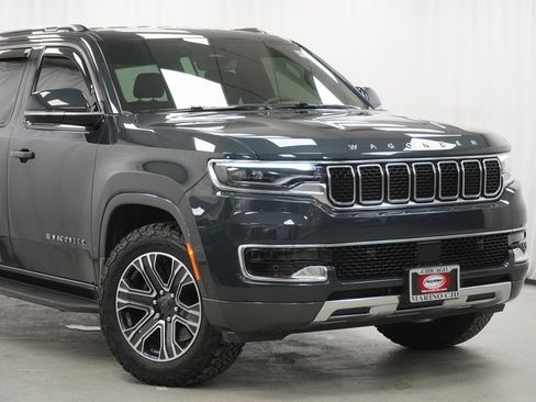 Used 2022 Jeep Wagoneer Series III w/ Flexible Seating Group image 3