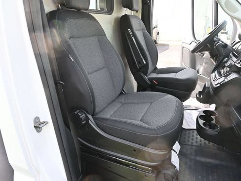 Used 2025 RAM ProMaster 2500 w/ Safety Group FWD image 20