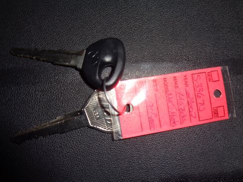 Used 2002 MAZDA MX-5 Miata RWD image 15