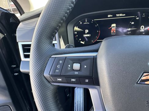 New 2026 Mitsubishi Outlander SEL image 16