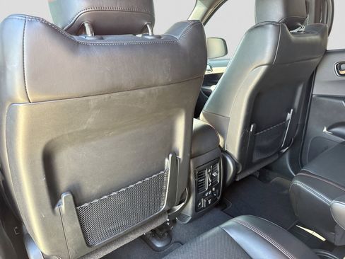 Used 2023 Dodge Durango R/T AWD/4WD image 22