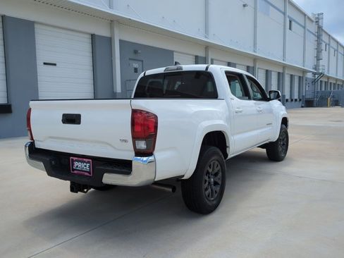 Used 2023 Toyota Tacoma SR5 RWD image 5